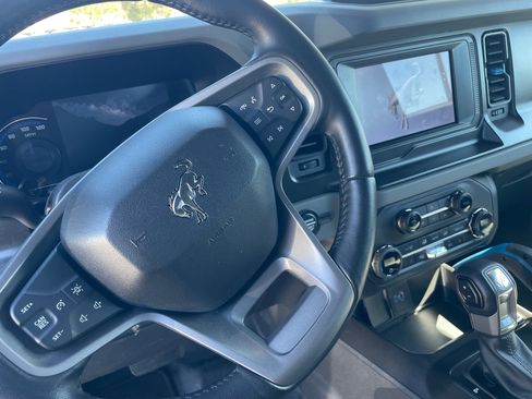 Used 2023 Ford Bronco Black Diamond image 16