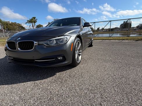 Used 2017 BMW 330i Sedan image 5