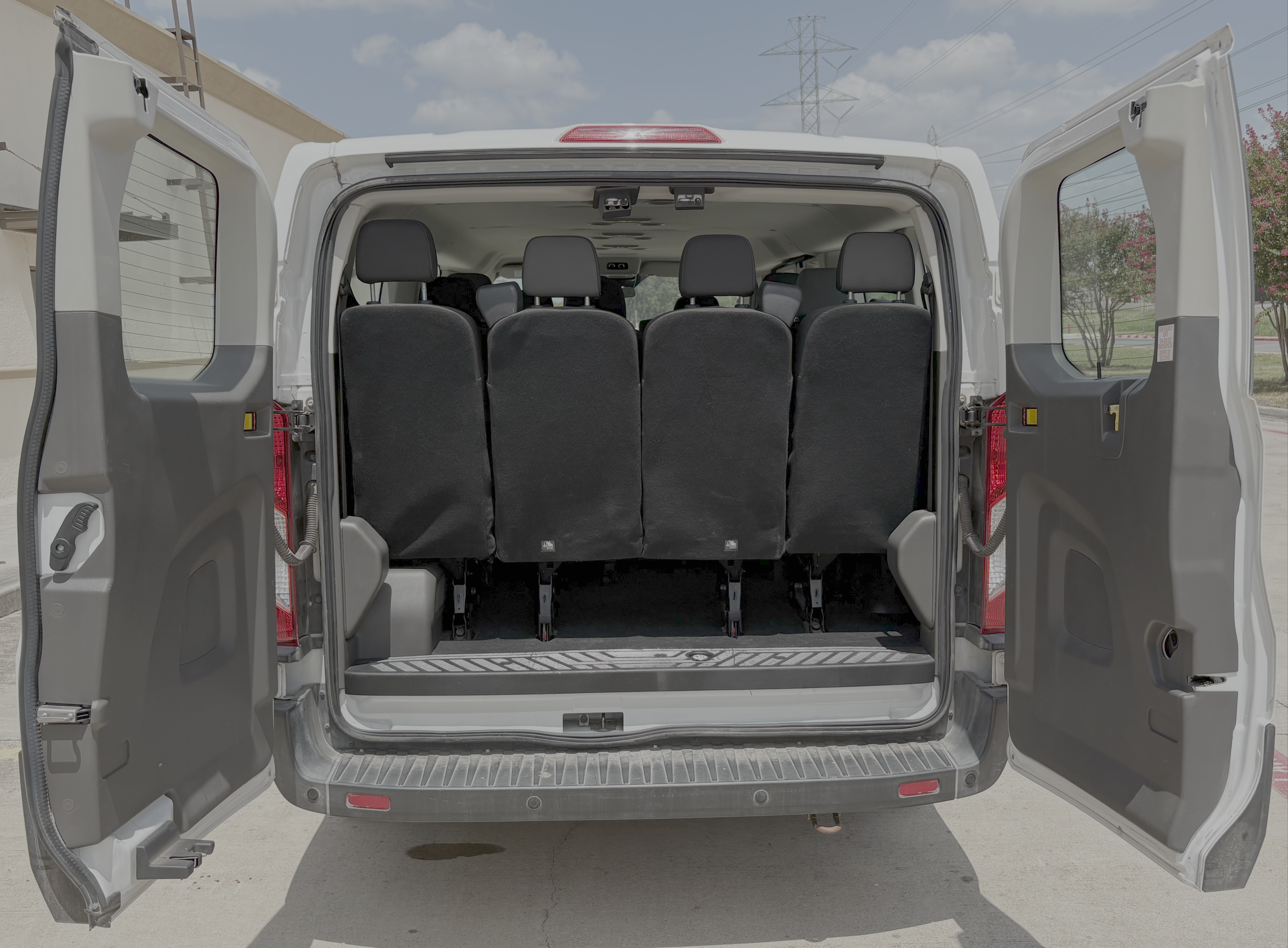 Used 2021 Ford Transit 350 XLT RWD image 5