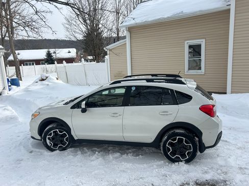 Used 2014 Subaru Crosstrek 2.0i Premium image 2