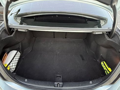 Used 2017 Mercedes-Benz C 300 4MATIC Sedan image 9