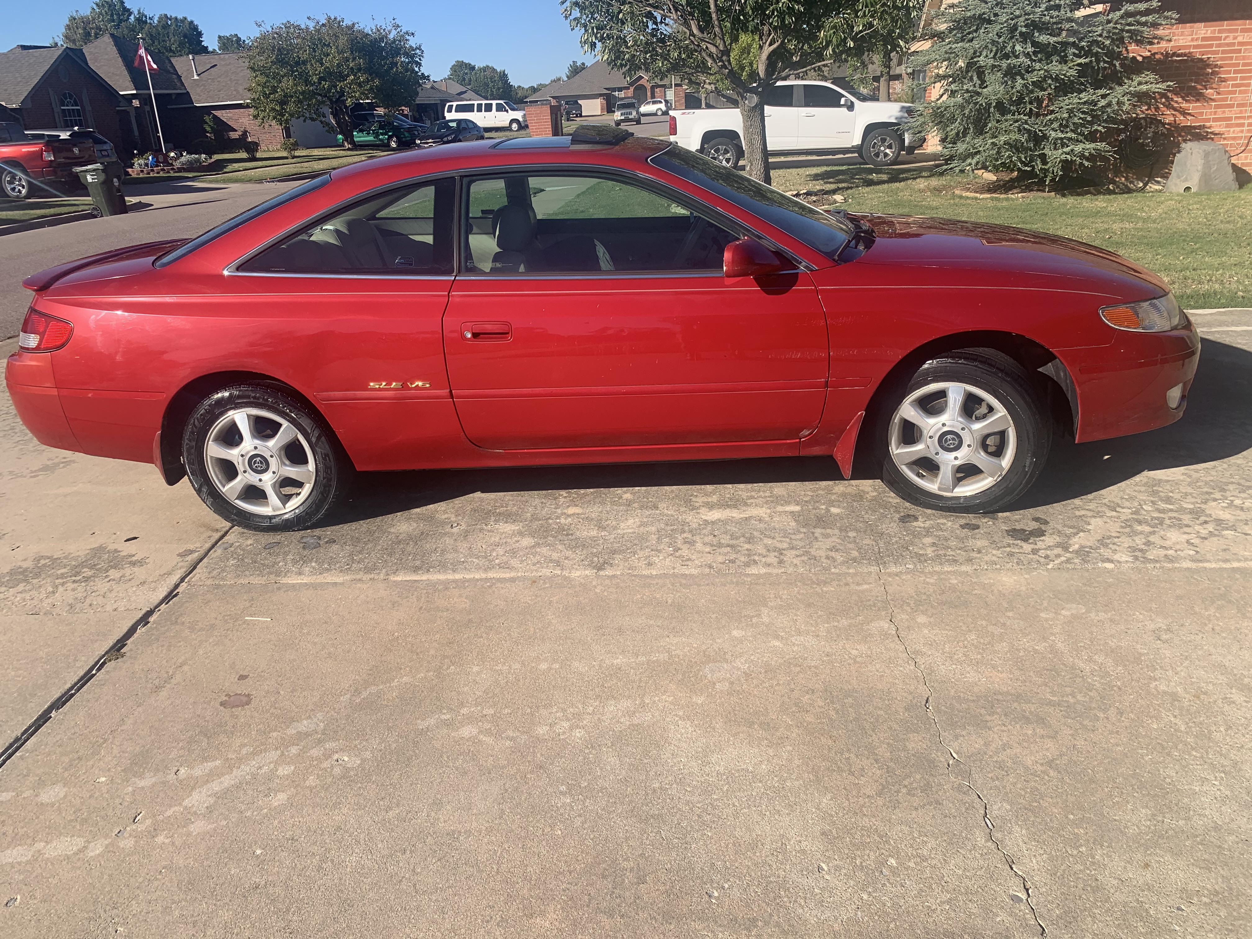 Used 1999 Toyota Solara SLE FWD image 1