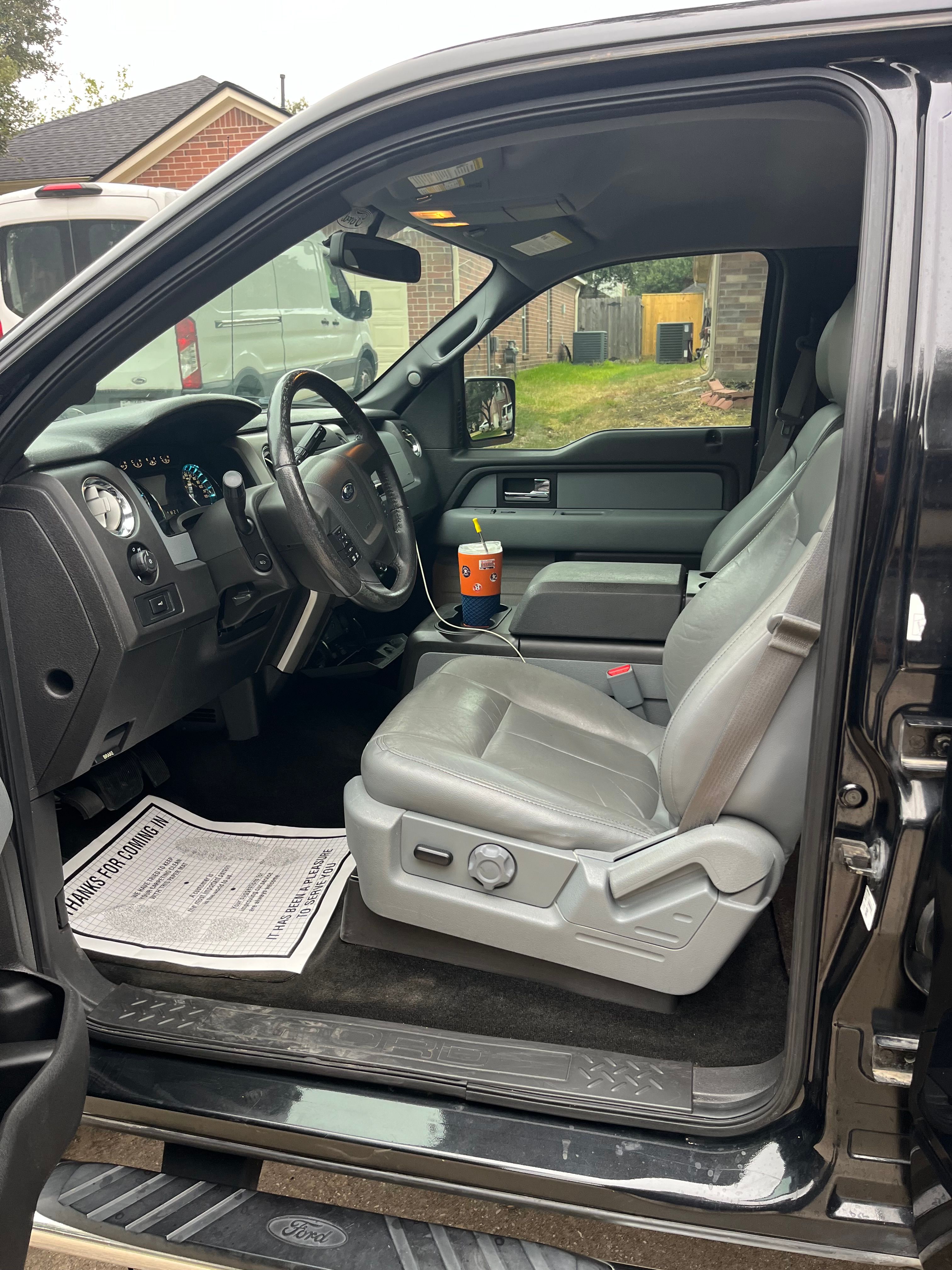 Used 2014 Ford F150 XLT w/ Equipment Group 302A Luxury AWD/4WD image 11