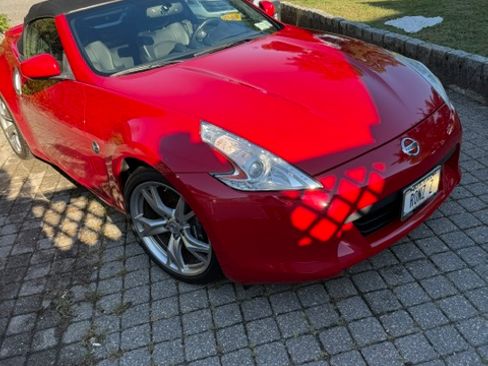 Used 2012 Nissan 370Z Touring w/ Sport Pkg RWD image 9