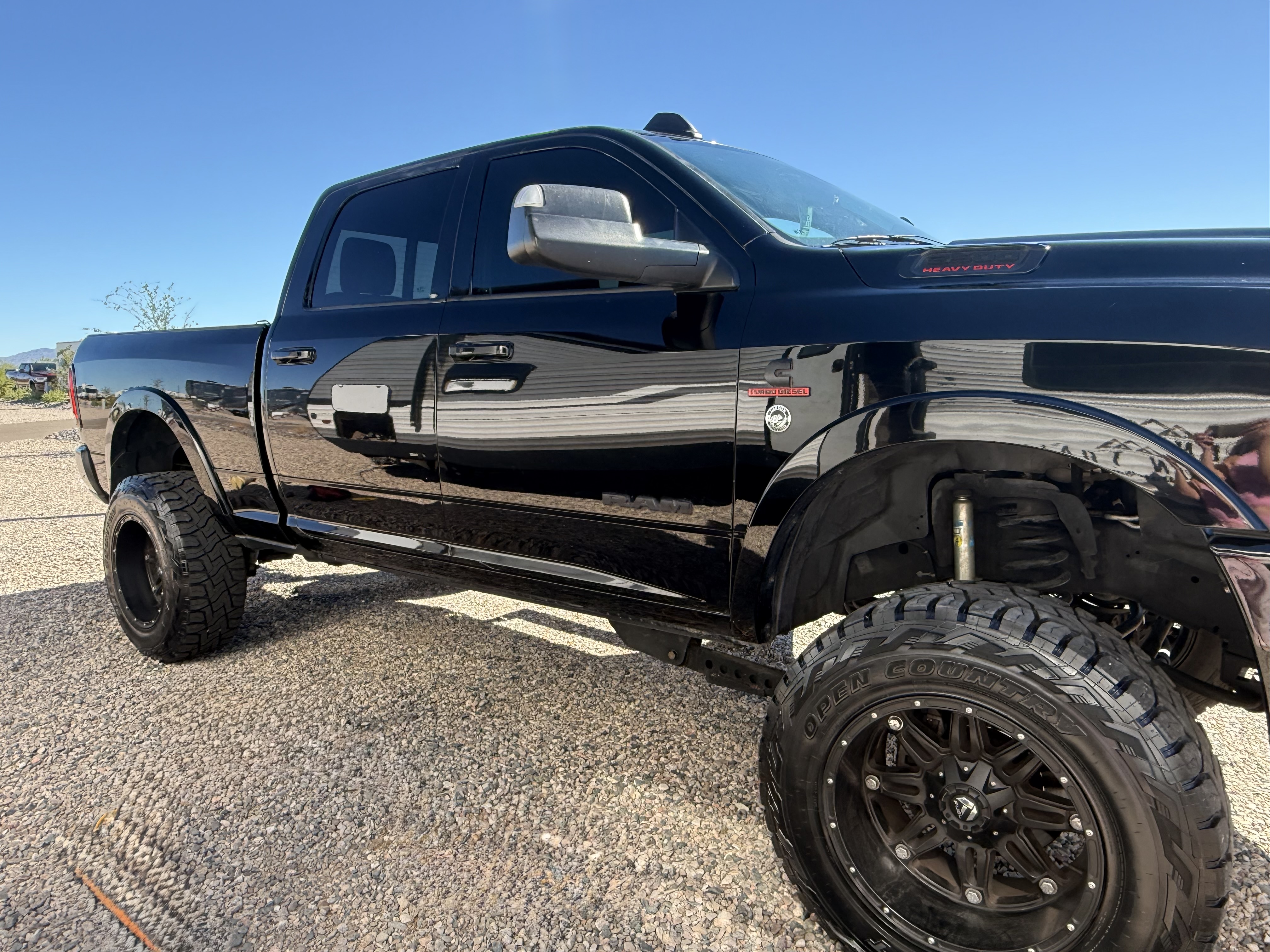 Used 2021 RAM 2500 Laramie w/ Night Edition AWD/4WD image 9