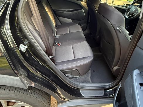 Used 2017 Hyundai Tucson SE w/ Cargo Package FWD image 11