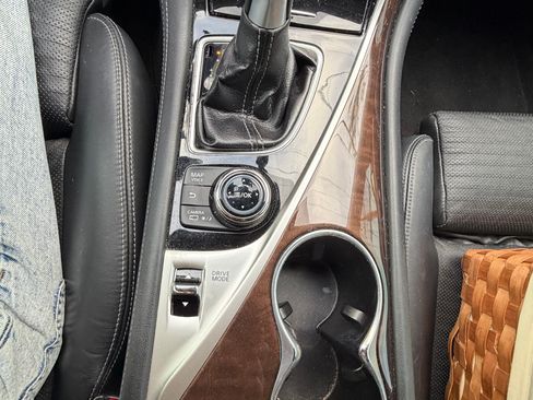 Used 2014 INFINITI Q50 Sport w/ Technology Package image 12