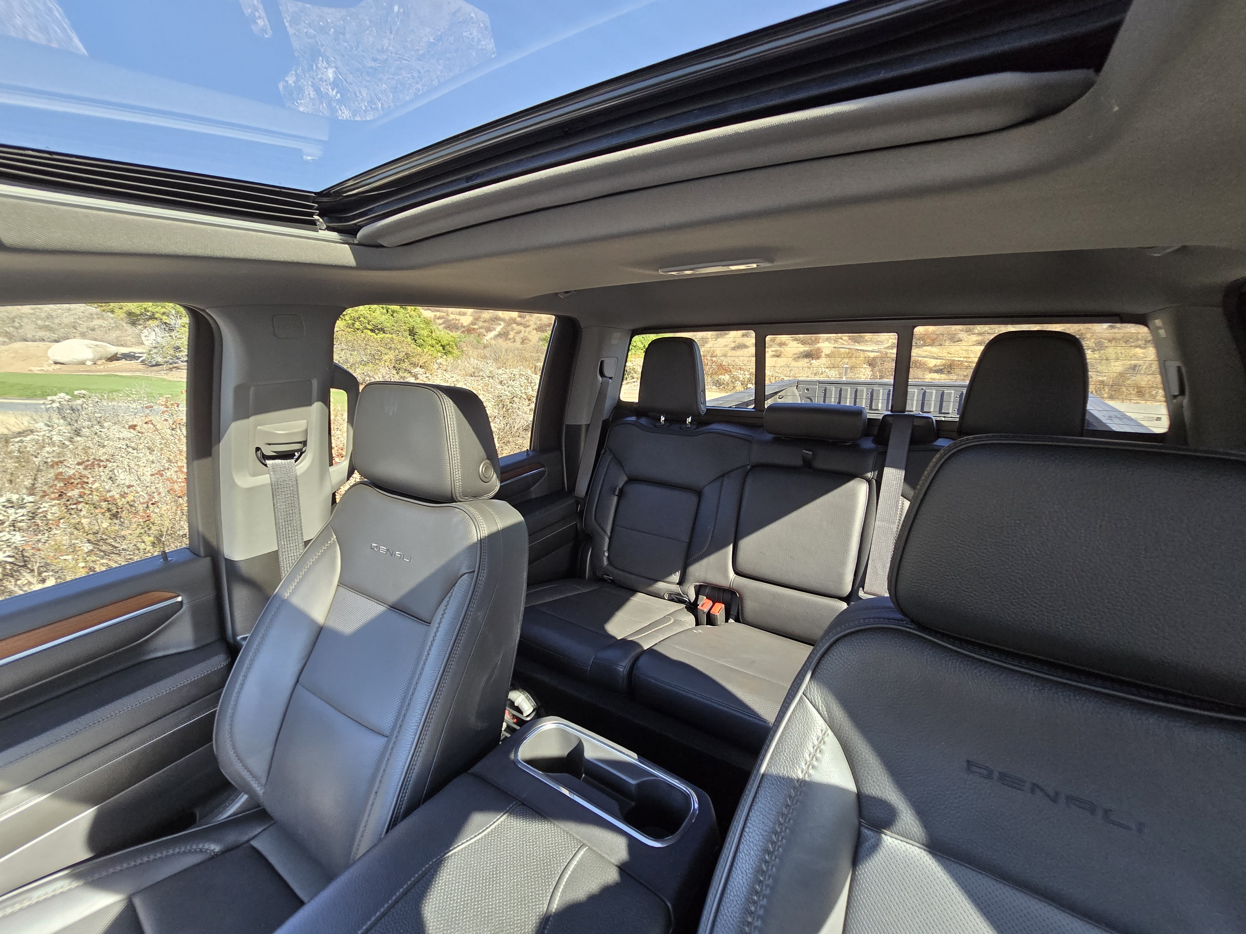 Used 2024 GMC Sierra 3500 Denali w/ Denali Reserve Package AWD/4WD image 12