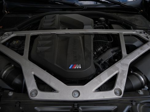 Used 2023 BMW M4 CSL image 16