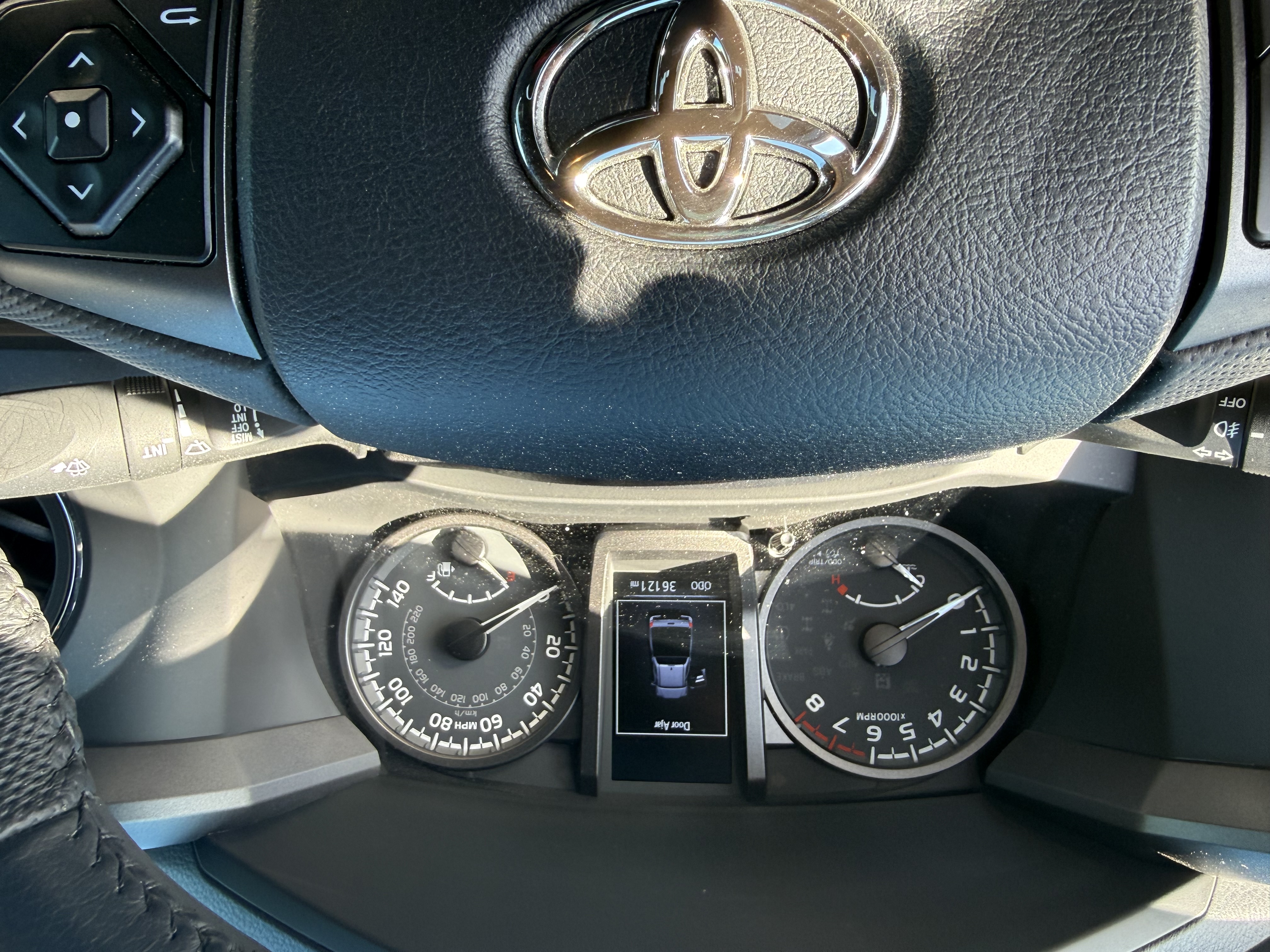 Used 2023 Toyota Tacoma TRD Off-Road AWD/4WD image 11