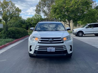 Used 2019 Toyota Highlander LE