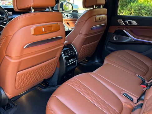 Used 2023 BMW X7 xDrive40i w/ Executive Package image 4