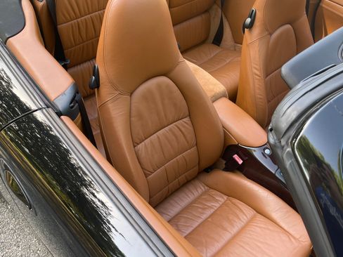 Used 2003 Porsche 911 Cabriolet image 12