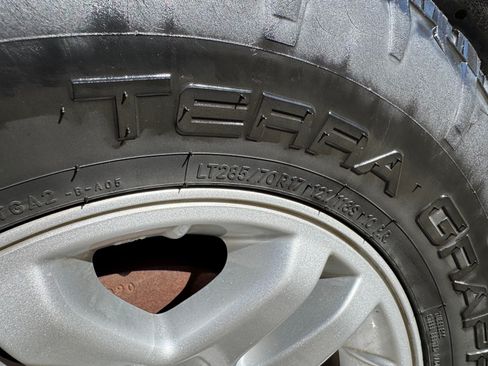 Used 2004 Toyota Tundra Limited image 9