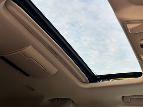 Used 2016 GMC Yukon Denali w/ Open Road Package image 22