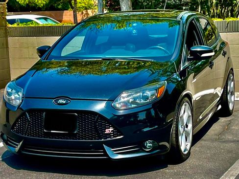 Used 2013 Ford Focus ST image 2