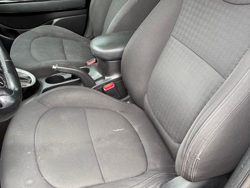 Used 2015 Kia Soul ! FWD image 20