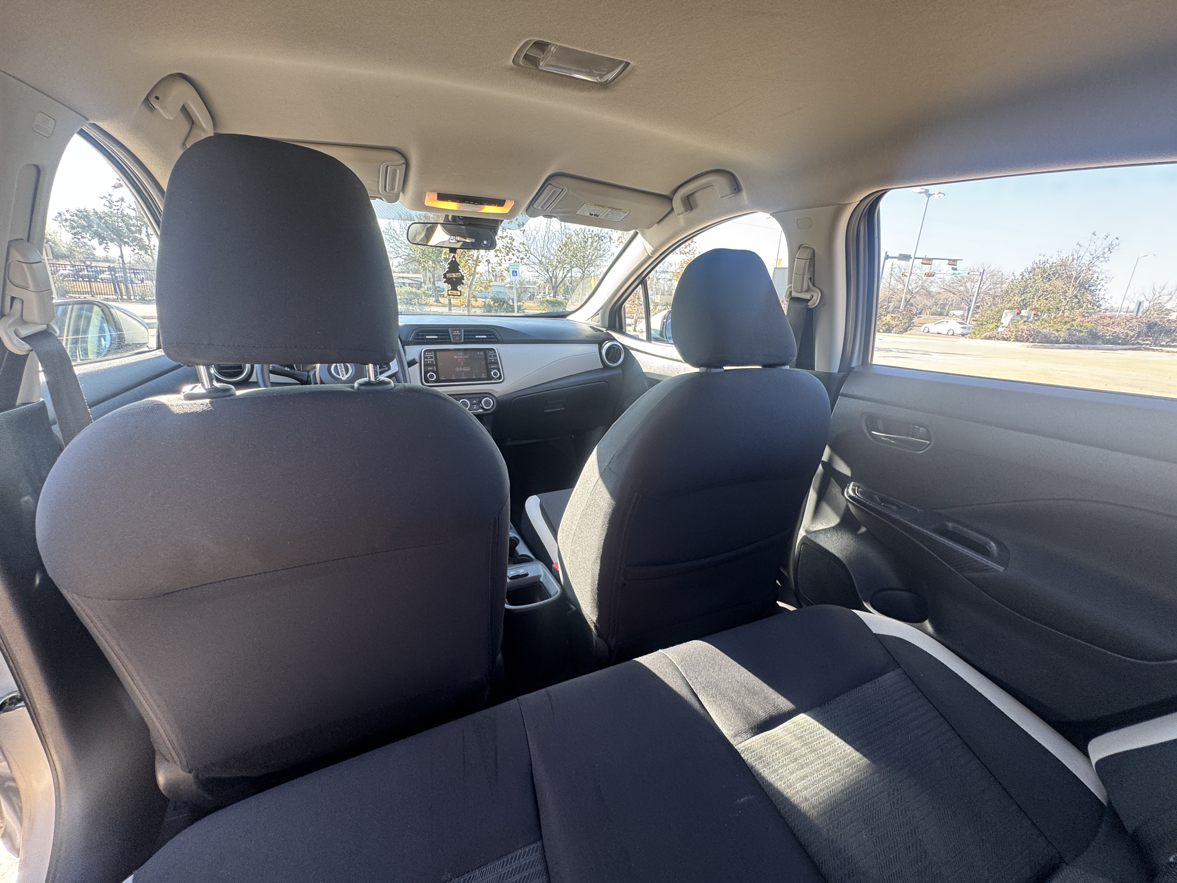 Used 2021 Nissan Versa SV FWD image 13