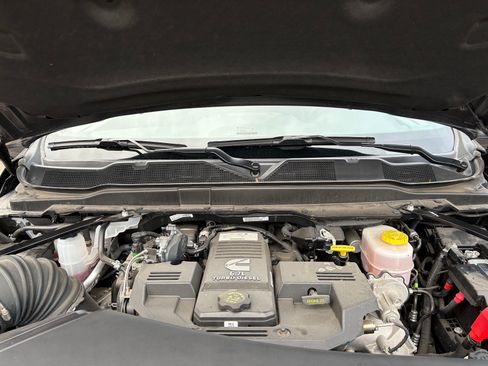 Used 2024 RAM 3500 Big Horn w/ Sport Appearance Package image 14