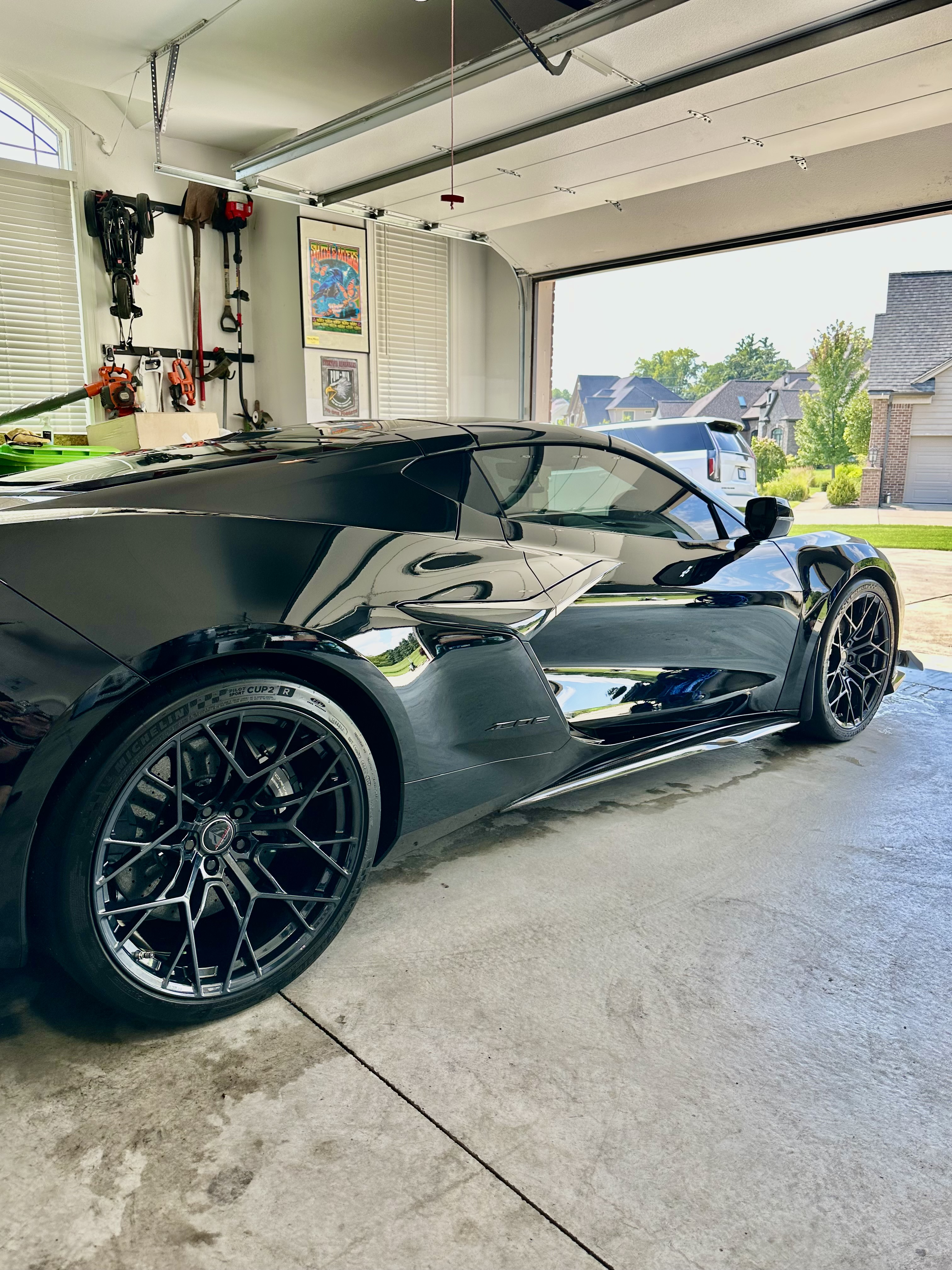 Used 2024 Chevrolet Corvette Z06 w/ Z07 Performance Package RWD image 26