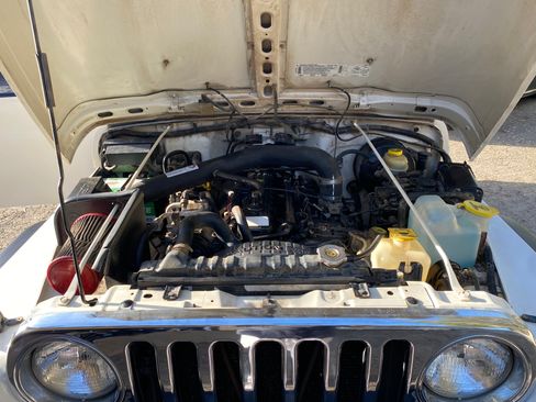 Used 1998 Jeep Wrangler Sport image 18