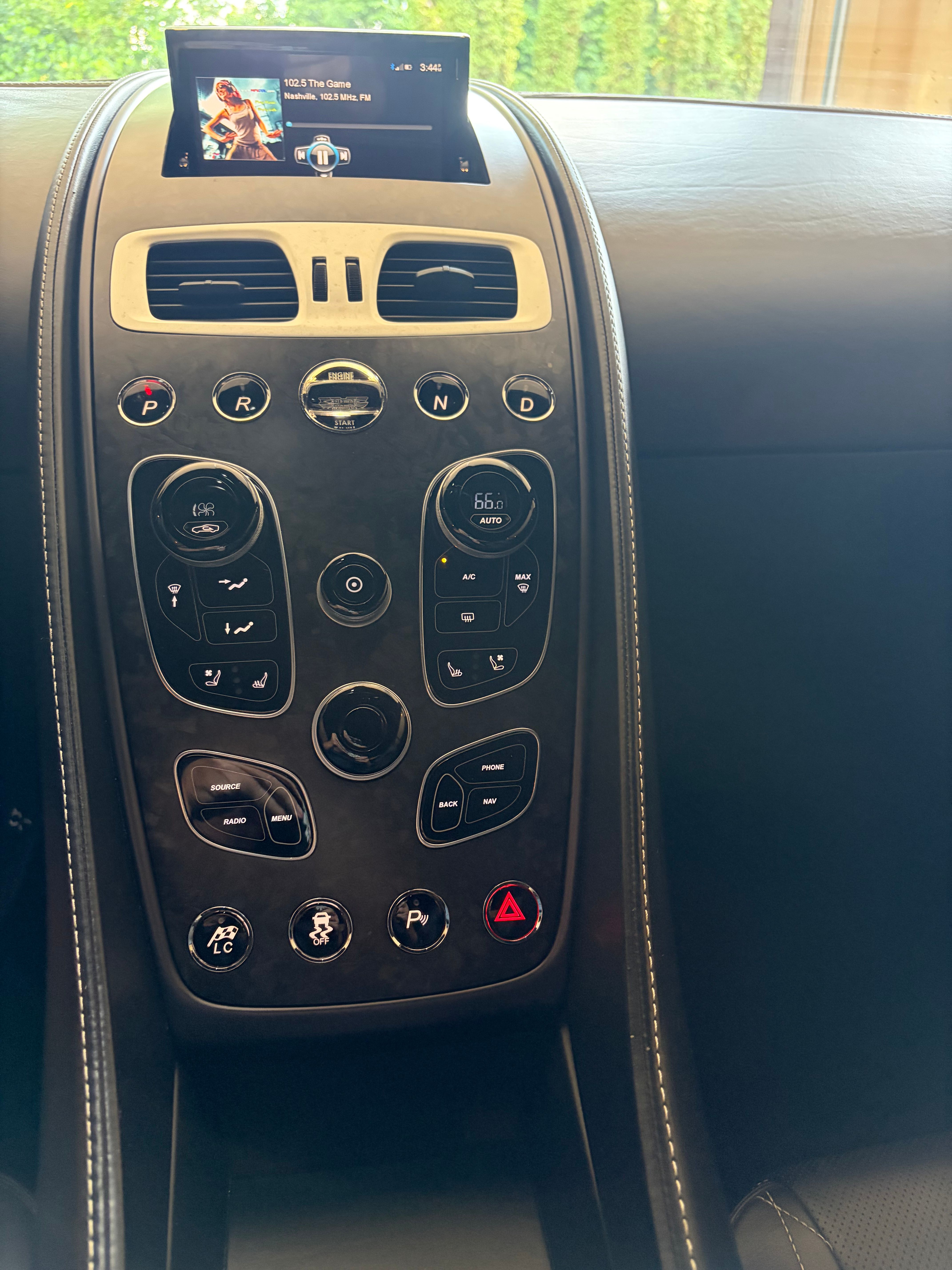 Used 2018 Aston Martin Vanquish S RWD image 13