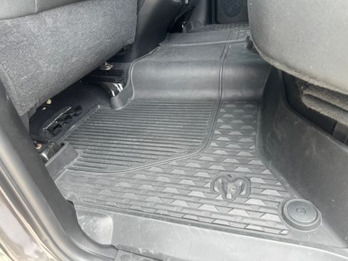 Used 2020 RAM 2500 Lone Star w/ Level 2 Equipment Group AWD/4WD image 10