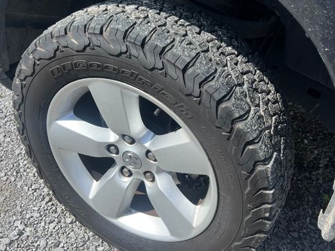 Used 2015 RAM 1500 Express AWD/4WD image 17
