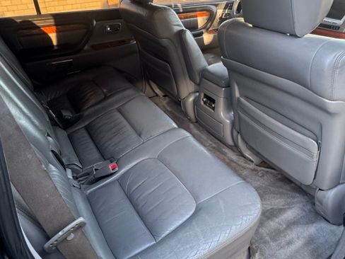 Used 2003 Lexus LX 470 4WD image 8