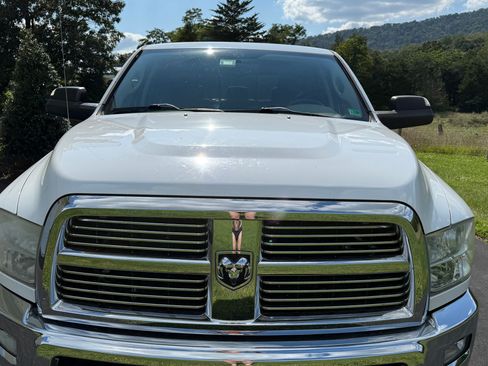 Used 2010 Dodge Ram 2500 Truck SLT w/ Big Horn Regional Pkg image 6