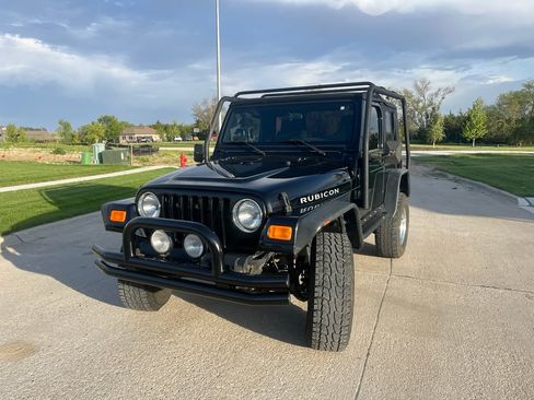 Used 2005 Jeep Wrangler Rubicon AWD/4WD image 4