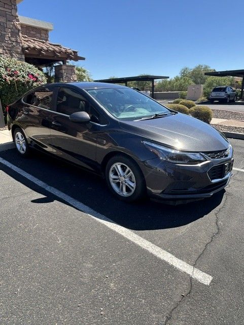 Used 2016 Chevrolet Cruze LT w/ Convenience Package FWD image 4