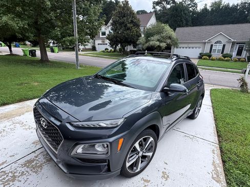 Used 2019 Hyundai Kona Limited FWD image 2