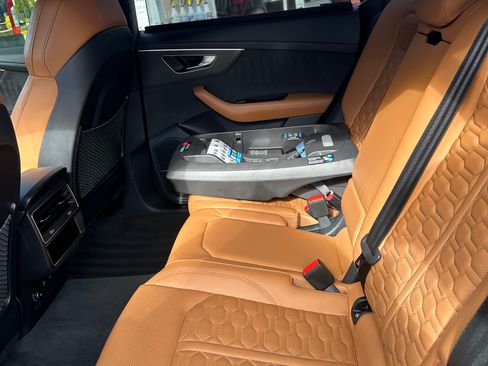 Used 2022 Audi RS Q8 w/ Black Optic Package image 13