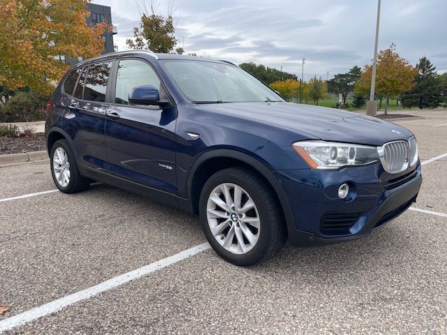 Used 2017 BMW X3 xDrive28i AWD/4WD image 4