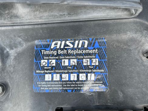 Used 2004 Lexus SC 430 Convertible image 23