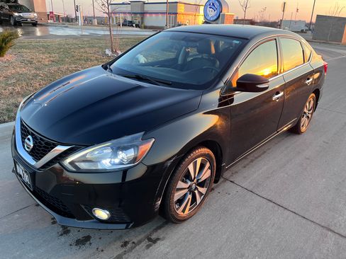 Used 2017 Nissan Sentra SL w/ Protection Package image 4