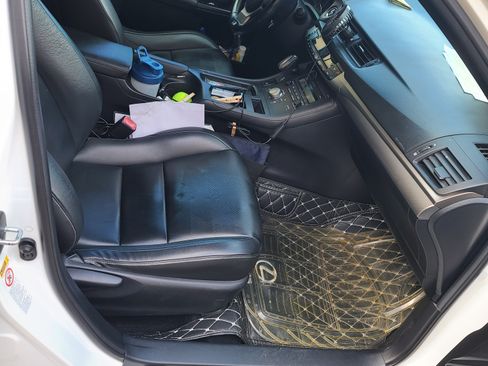 Used 2014 Lexus CT 200h image 9