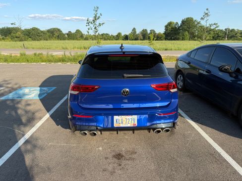 Used 2022 Volkswagen Golf R AWD/4WD image 13