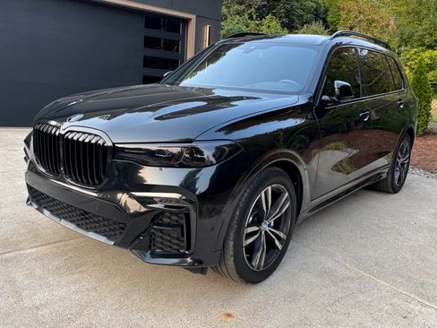 Used 2020 BMW X7 xDrive40i w/ M Sport Package AWD/4WD image 1