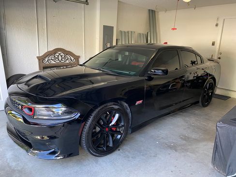 Used 2019 Dodge Charger Scat Pack w/ Plus Group image 5