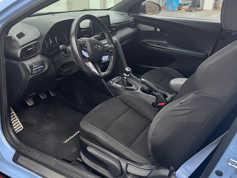 Used 2020 Hyundai Veloster N w/ Performance Package image 18