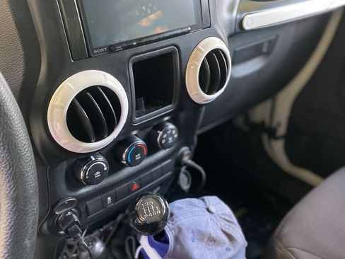 Used 2013 Jeep Wrangler Sport image 11