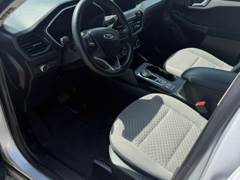 Used 2020 Ford Escape SE FWD image 14
