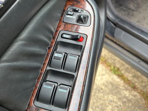 Used 1997 Acura RL image 28