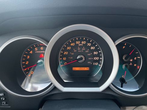 Used 2007 Toyota 4Runner Limited image 8