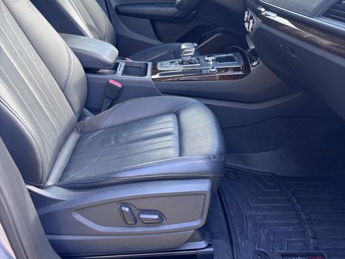 Used 2018 Audi Q5 2.0T Premium AWD/4WD image 30
