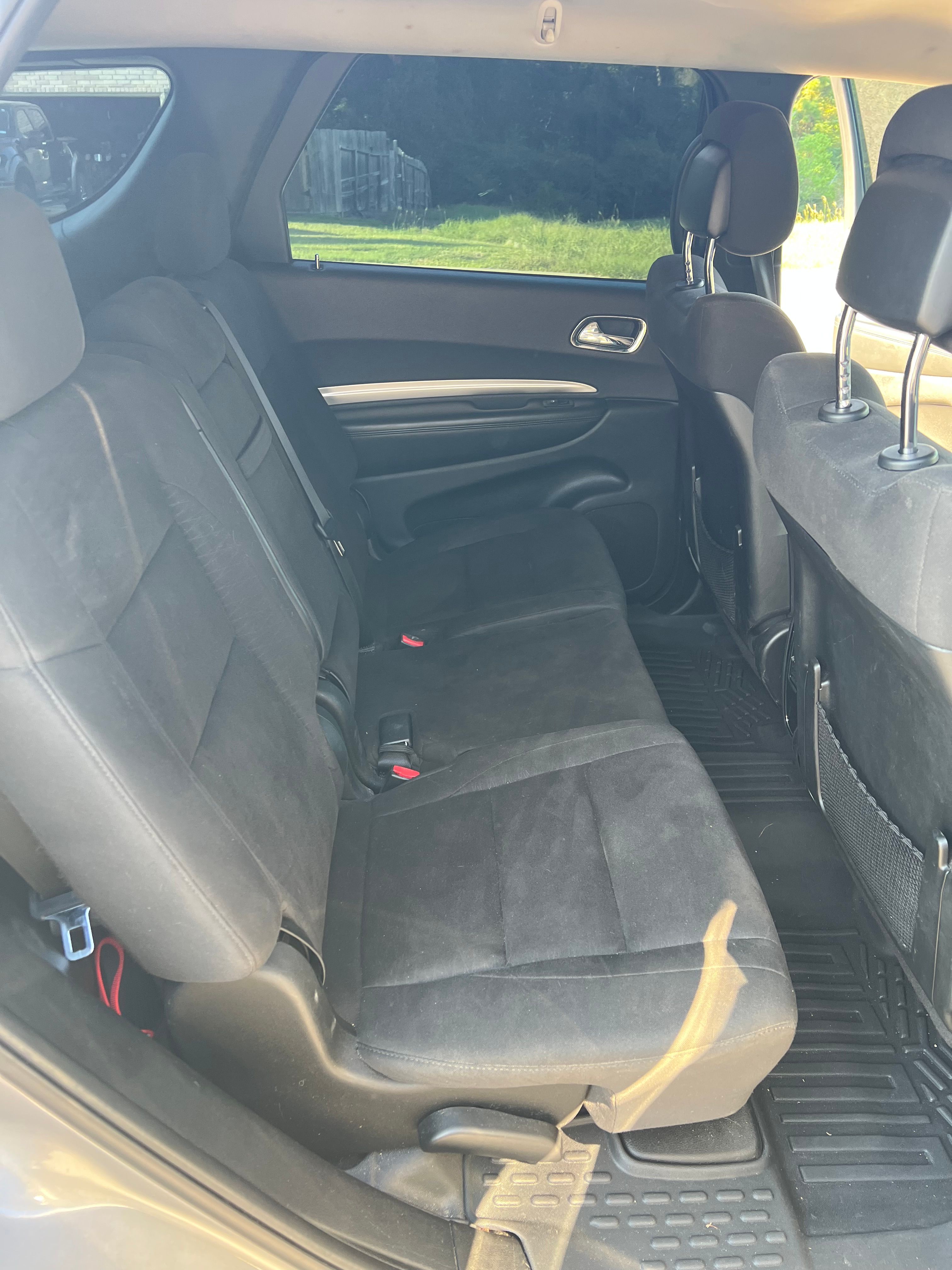 Used 2018 Dodge Durango SXT w/ 3rd Row Seating Group RWD image 17