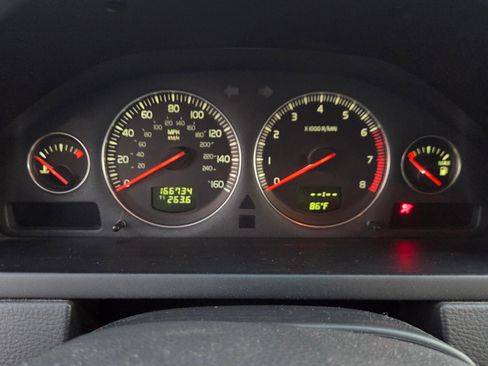 Used 2004 Volvo XC90 T6 image 5