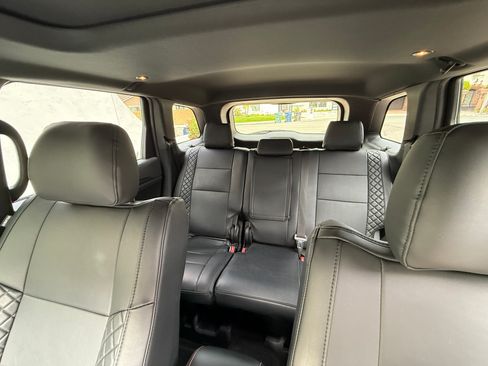 Used 2017 Jeep Grand Cherokee Laredo image 29